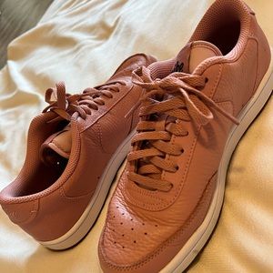 Nike Court Premium Vintage Sneaker size 7